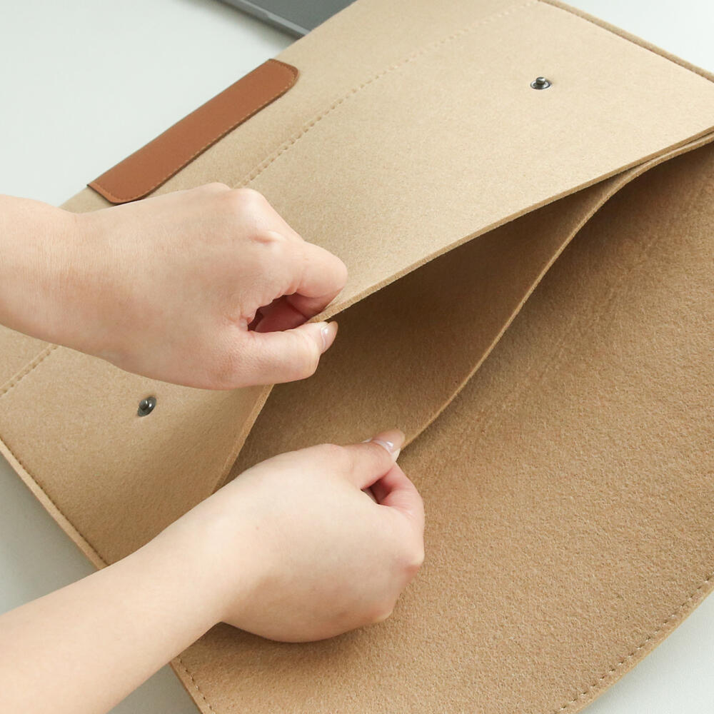 カスタムネーム入りフェルト製ドキュメントフォルダ、スナップボ - Laptop Accessories Name のレビューと価格